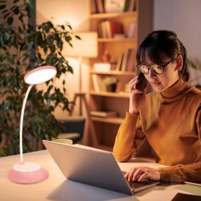 Table lamp LED VISUA DESK 5W Pink LED2B Table lamp LED VISUA DESK 5W Pink LED2B