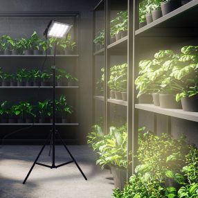 LED növénynevelő lámpa LED FIRON 45W – Kobi Design LED növénynevelő lámpa LED FIRON 45W – Kobi Design